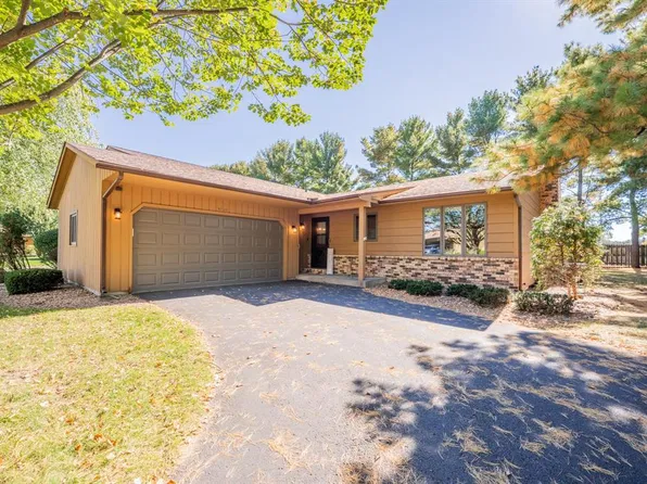 3379 Southgate Court #7, Eau Claire, WI 54701