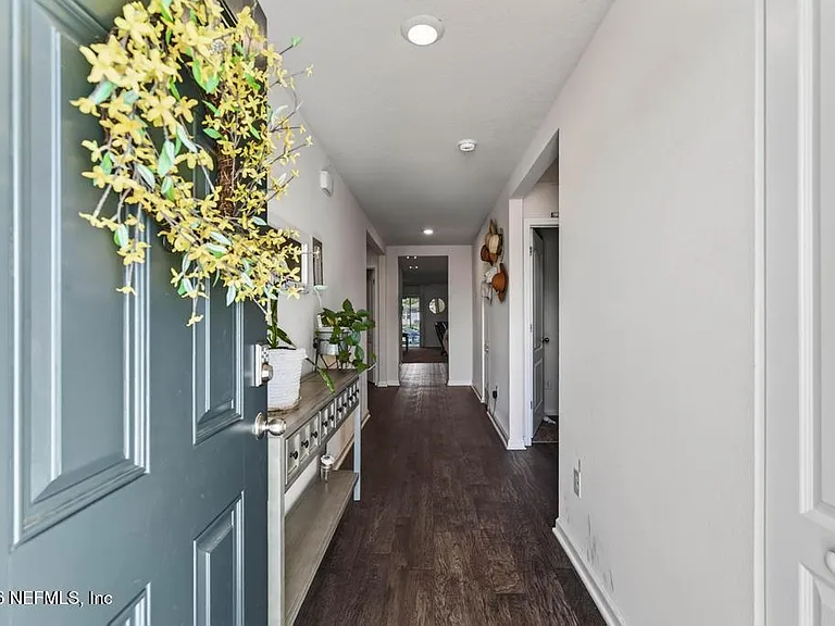 14 Jarama Cir — Photo 4