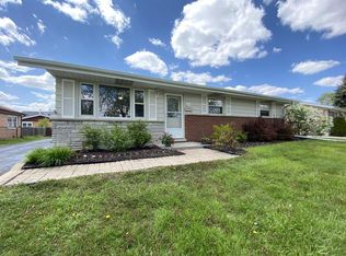 9224 Homestead Ln, Bridgeview, IL 60455