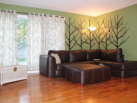 2nd image of 109 Loree Dr