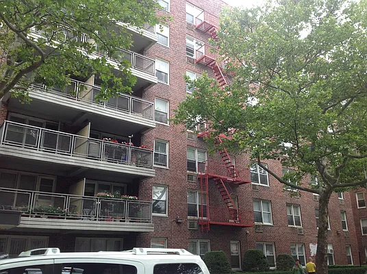 Sold by null | media 1