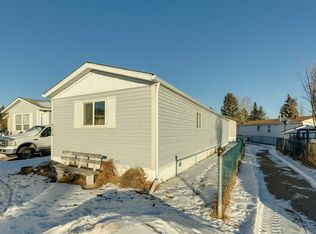 3223 83rd St NW #512, Calgary, AB T3B 5N1