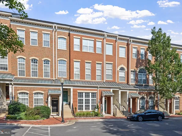5123 Donovan Dr, Alexandria, VA 22304