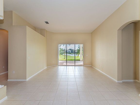 2nd image of 2246 SW Dove Canyon Way