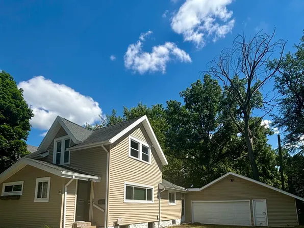 112 E Stoddard St, Charlotte, MI 48813