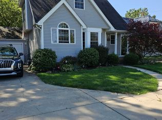 33017 Lake Rd, Avon Lake, OH 44012