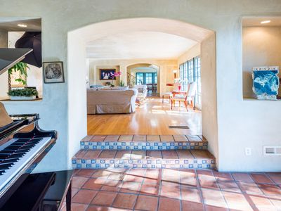 403 W Kenneth Rd, Glendale, CA, 91202