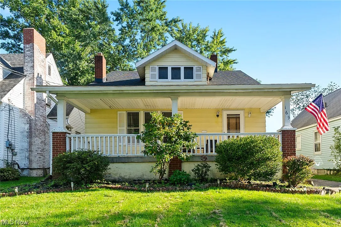 169 Clifton Dr photo 1