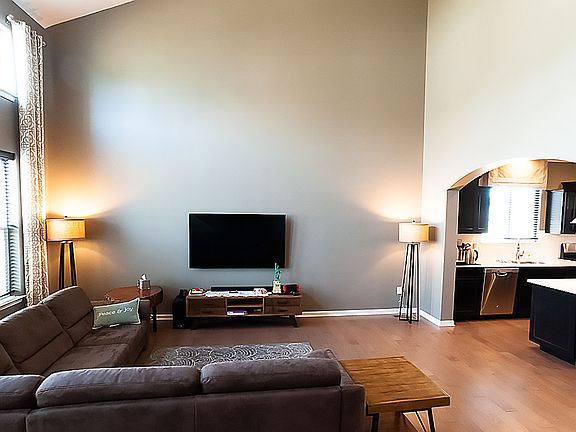 3rd image of 3088 Stony Bluff Dr