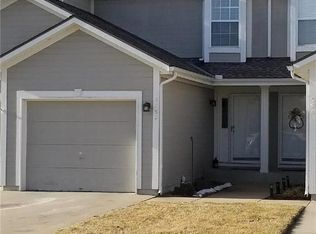 5734 NW Plantation Ln, Lees Summit, MO 64064