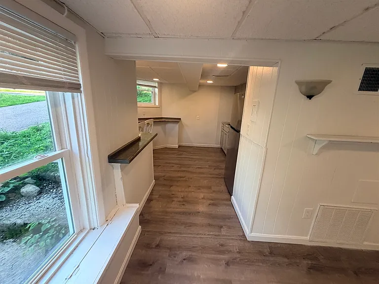 128 Water St #B4 — Photo 2