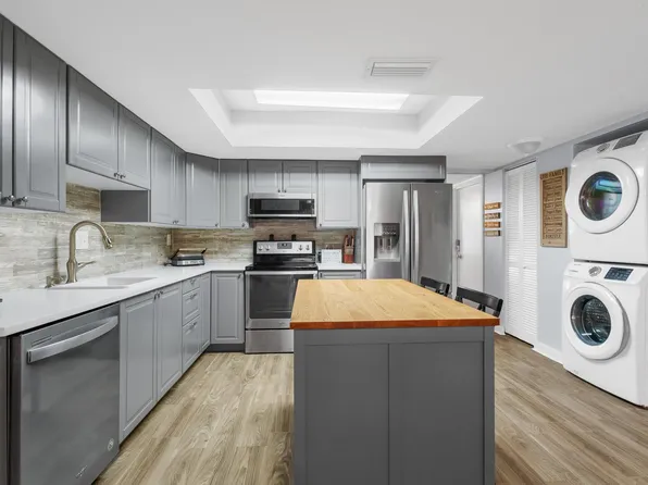 8101 NW 27th Street #4, Coral Springs, FL 33065