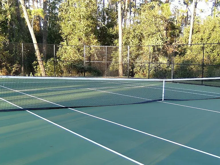community tennis court