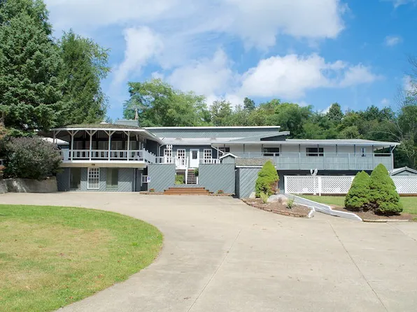 1689 Graham Rd, Mansfield, OH 44904