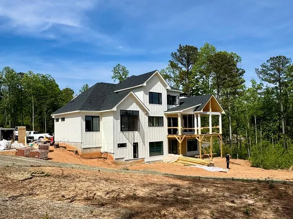 825 Oak Park Dr, Talking Rock, GA 30175