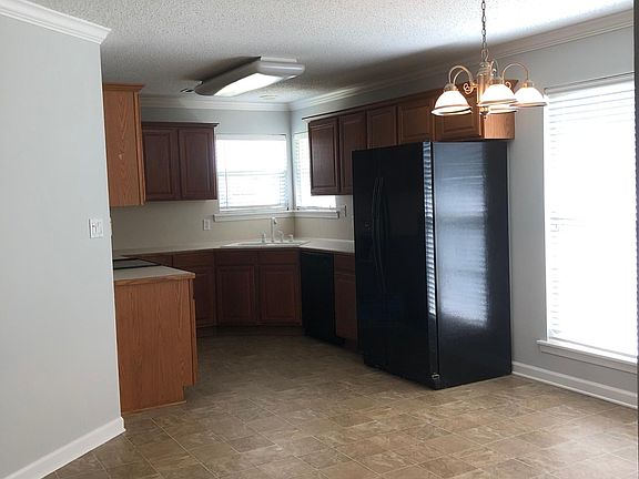 4th image of 3312 Lacross Dr