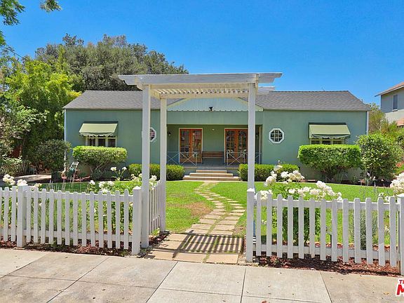 3rd image of 342 1/2 Pasadena Ave