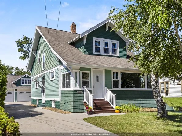 379 Naymut St, Menasha, WI 54952
