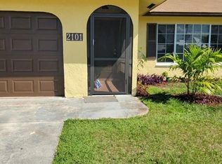 2101 SW Banos Ave, Port Saint Lucie, FL 34953