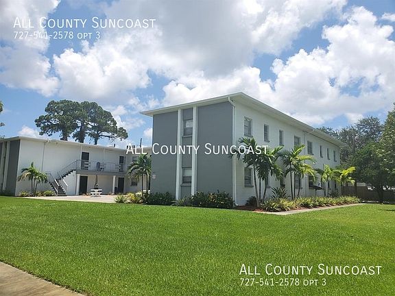 3rd image of 426 Palm Ave N APT 1