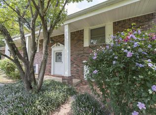 11 Spring Meadows Ln, Cartersville, GA 30120