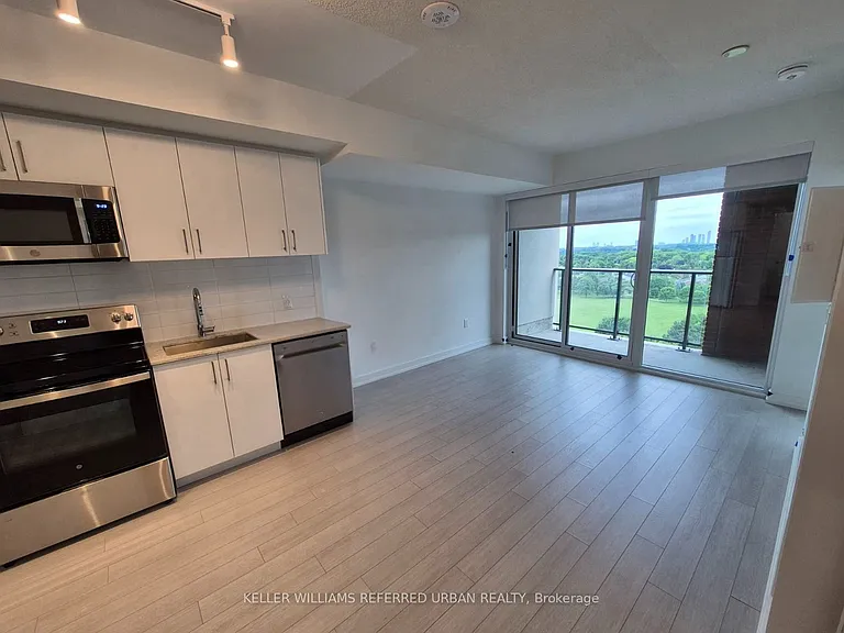 4010 Eglinton Ave W #1014 — Photo 6