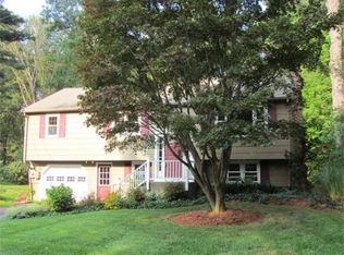 9 Carolyn Ter, Southborough, MA 01772