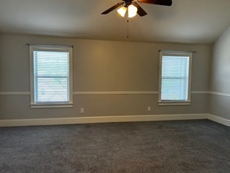 623 Meadow Grass Ln — Photo 22