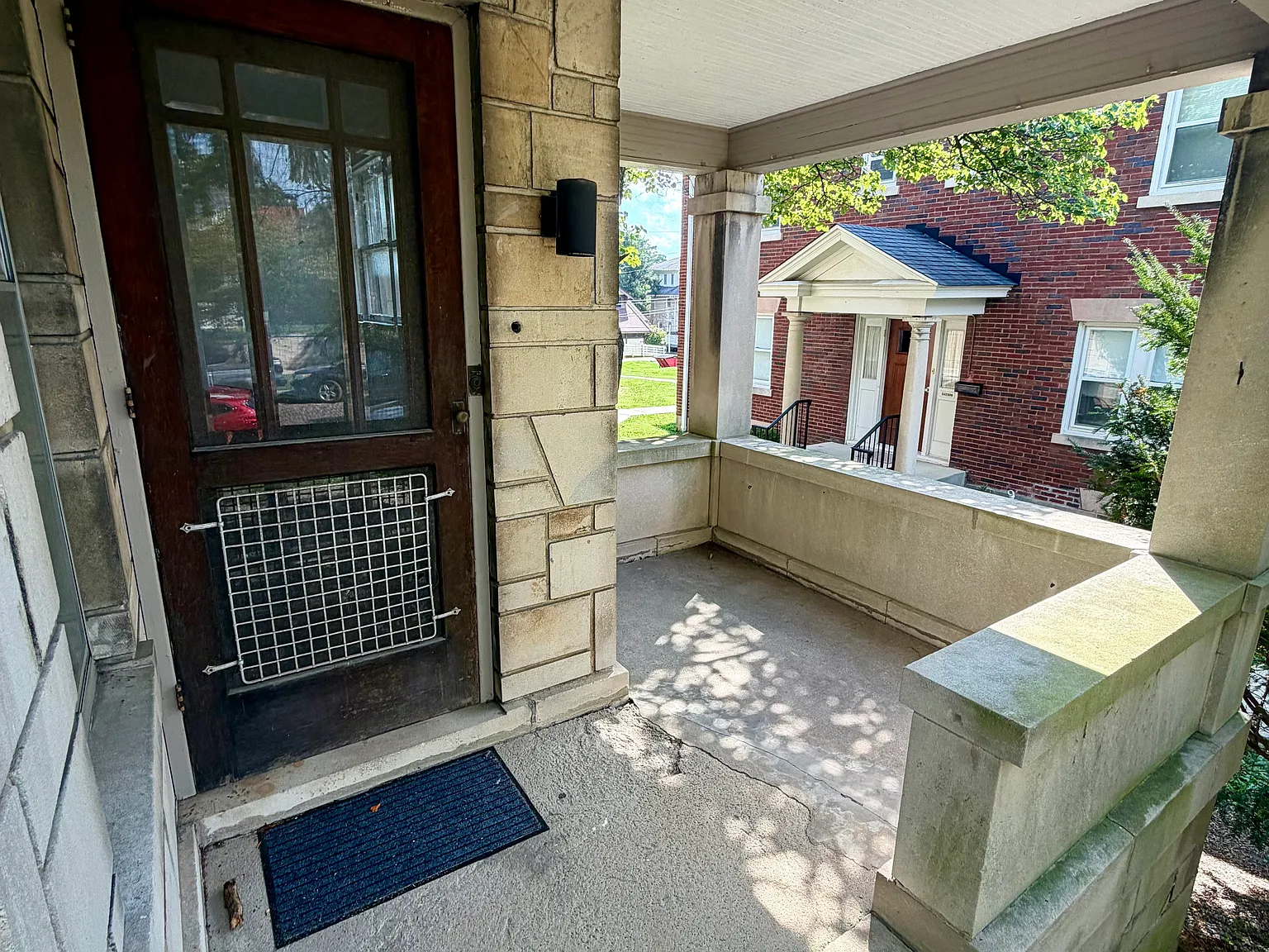 5 bed, 2500 sqft, $6,750 — Photo 3
