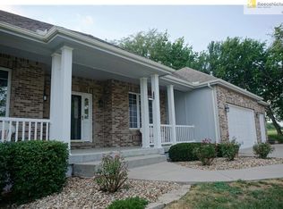 18391 155th St, Basehor, KS 66007