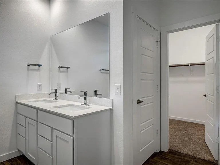 14307 Macquarie Dr — Photo 16