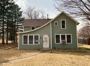 509 Corse Ave, Larned, KS 67550