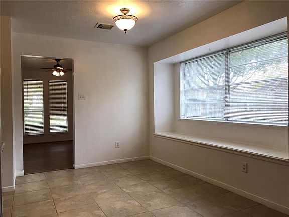 3rd image of 6903 Glen Rosa Dr