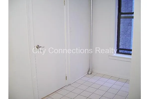 Rented by City Connections Realty | media 24