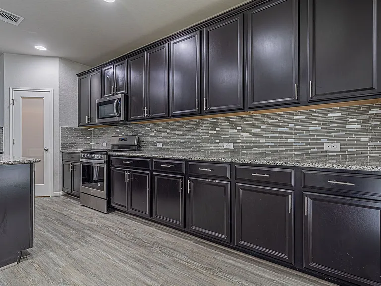 13214 Bucktree Dr — Photo 11