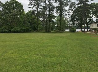 1216 River Pointe Dr, Albany, GA 31701