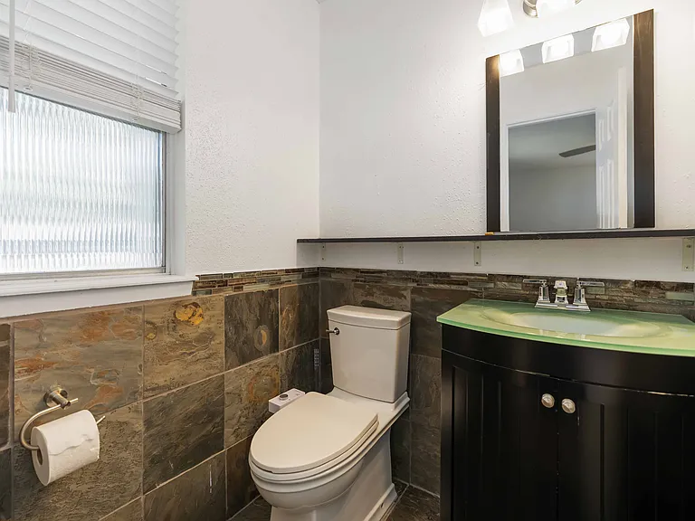 5126 Meadow Creek Dr — Photo 19