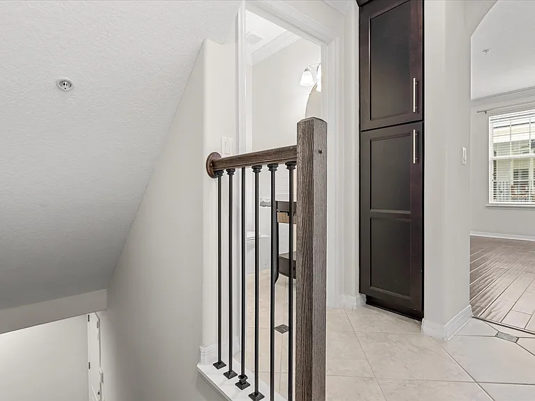 2046 Prospect Ave #1 — Photo 15