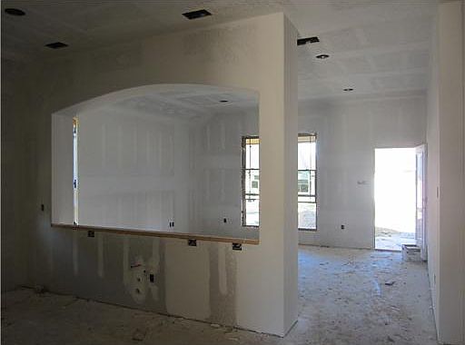 5th image of 3915 Tournay Ln