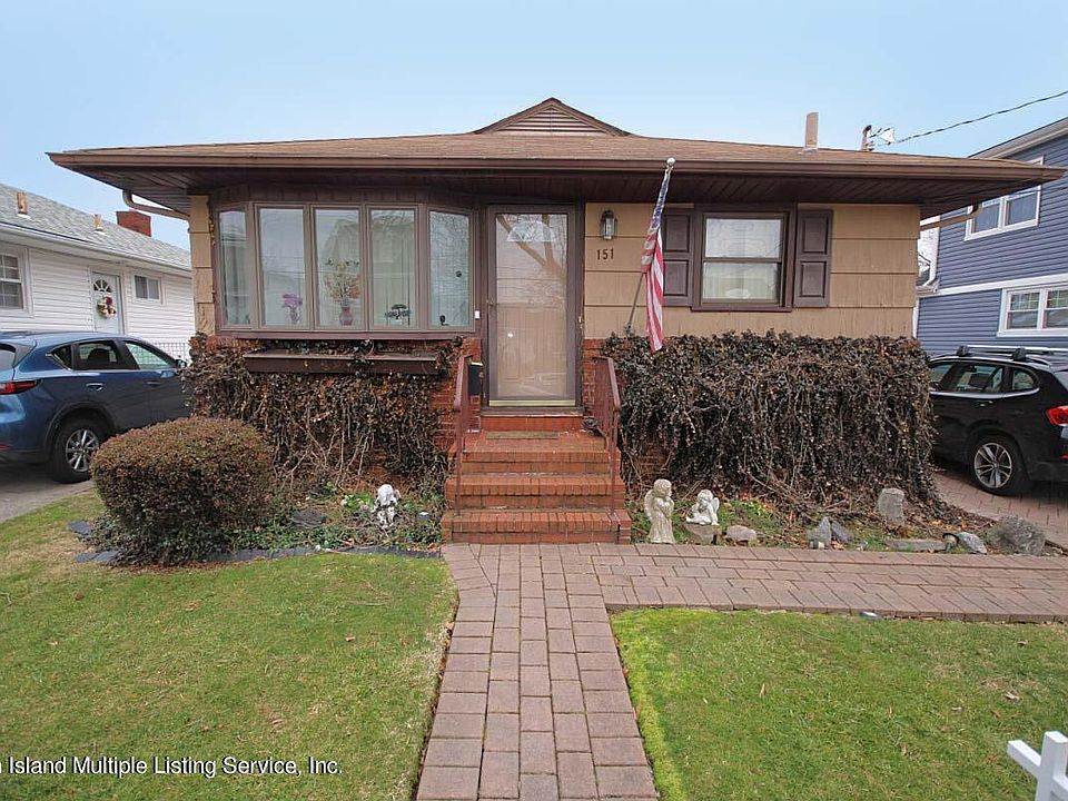 1st image of 151 Thornycroft Ave