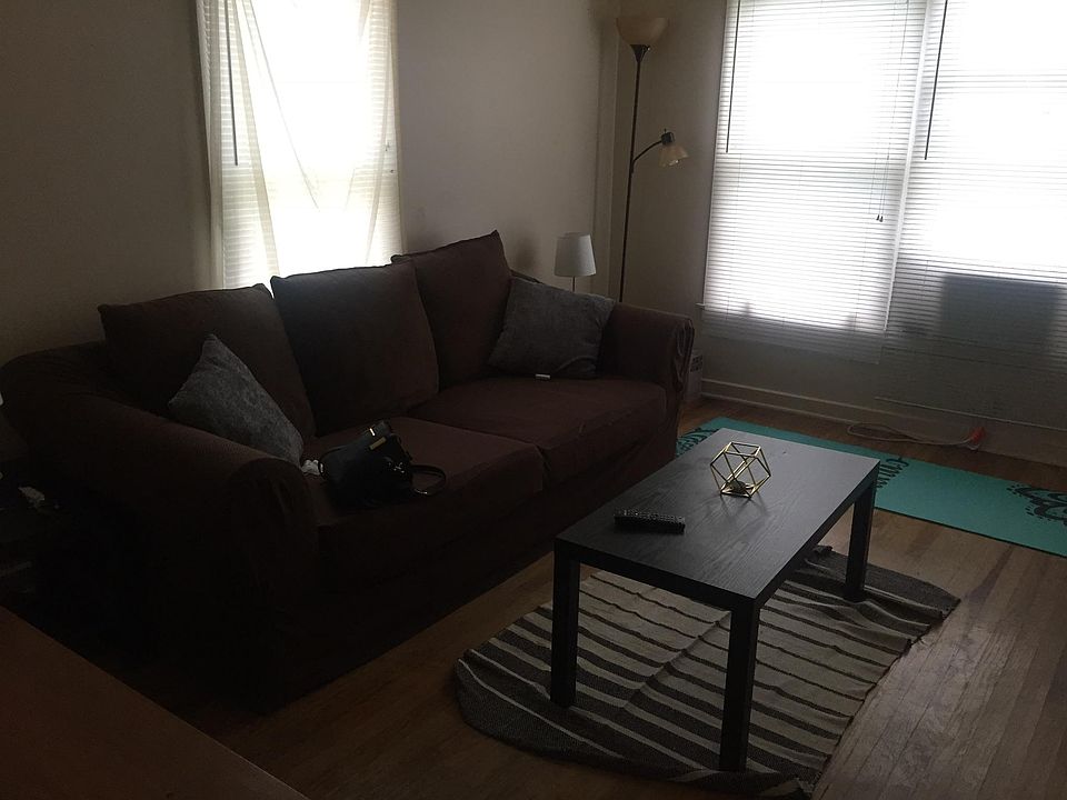 1st image of 319 W Pecan St #1