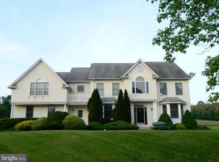 24 Aspen Dr, Ivyland, PA