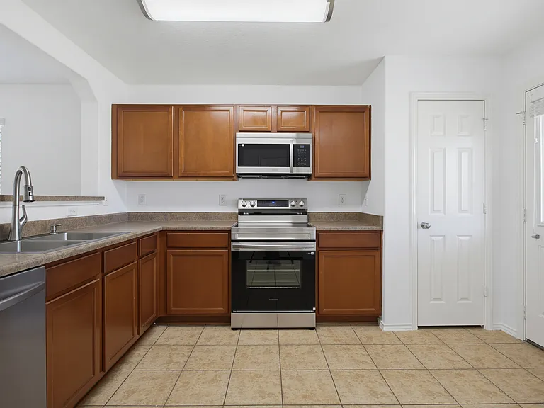 332 Lonestar Gait — Photo 14