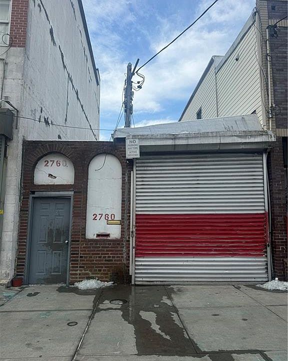 1st image of 2760 W 15th St