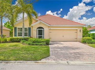 2898 Apple Blossom Dr, Alva, FL 33920