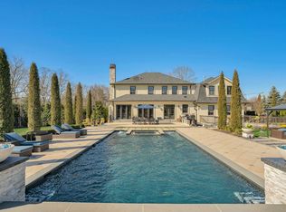 116 Carman Rd, Dix Hills, NY 11746