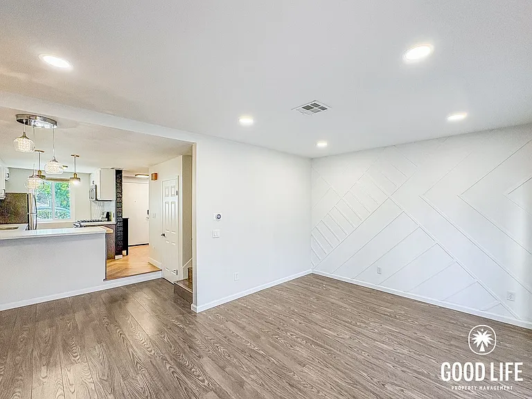 2349 Altisma Way #B — Photo 6