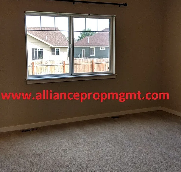 2907 Lily Dr — Photo 5