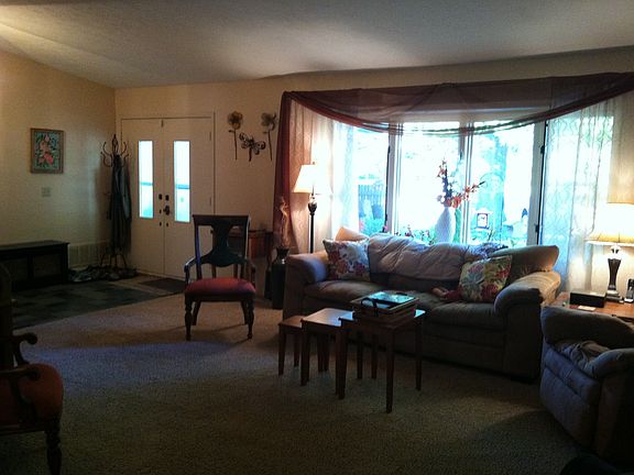 3rd image of 26755 Gershwin Dr