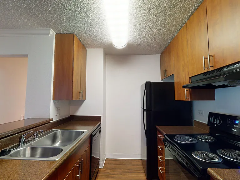 Eight 80 Newport Beach — Photo 171
